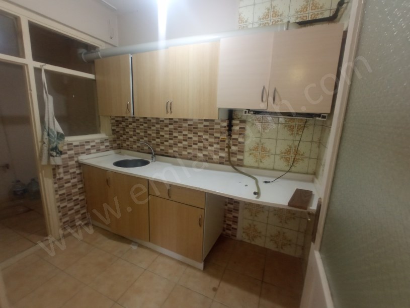 Kocamustafapaşa Kiralık Daire Yapılı 2+1 1.kat ( ESKİ PORTFÖY )