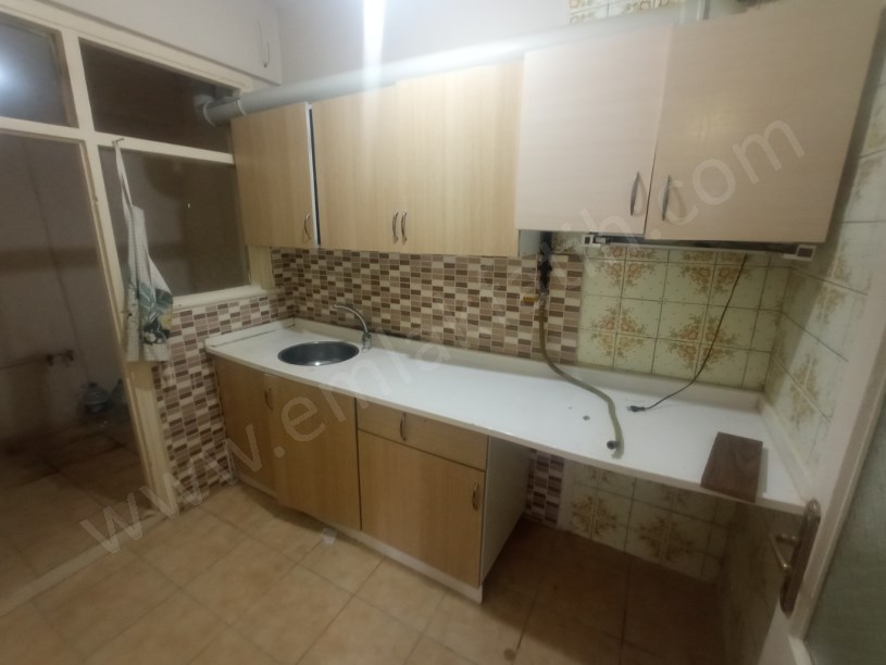 Kocamustafapaşa Kiralık Daire Yapılı 2+1 1.kat ( ESKİ PORTFÖY )