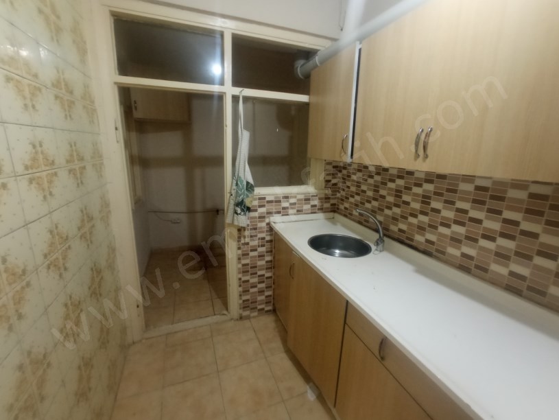 Kocamustafapaşa Kiralık Daire Yapılı 2+1 1.kat ( ESKİ PORTFÖY )