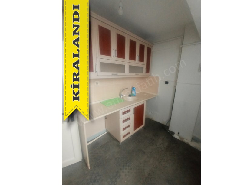 Kocamustafapaşa Kiralık Daire Çınar Sokak 2+1 ( ESKİ PORTFÖY )