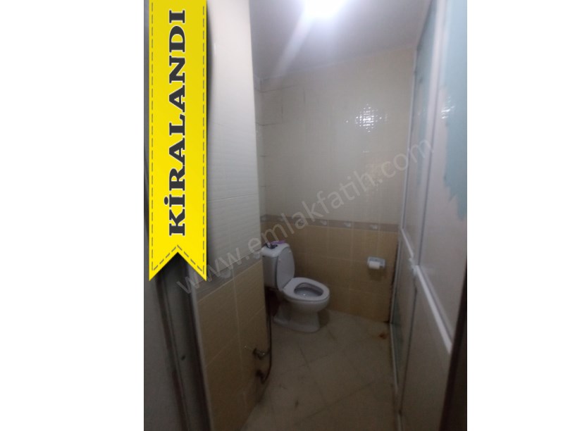 Kocamustafapaşa Kiralık Daire 15 Yıllık Genç 3+1 ( ESKİ PORTFÖY )