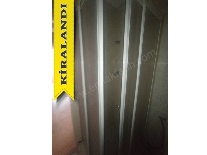 Kocamustafapaşa Kiralık Daire 25 Yıllık Genç 2+1 ( ESKİ PORTFÖY )