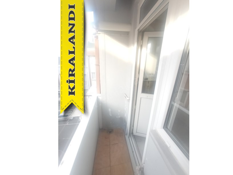 Kocamustafapaşa Kiralık Daire 25 Yıllık Genç 2+1 ( ESKİ PORTFÖY )