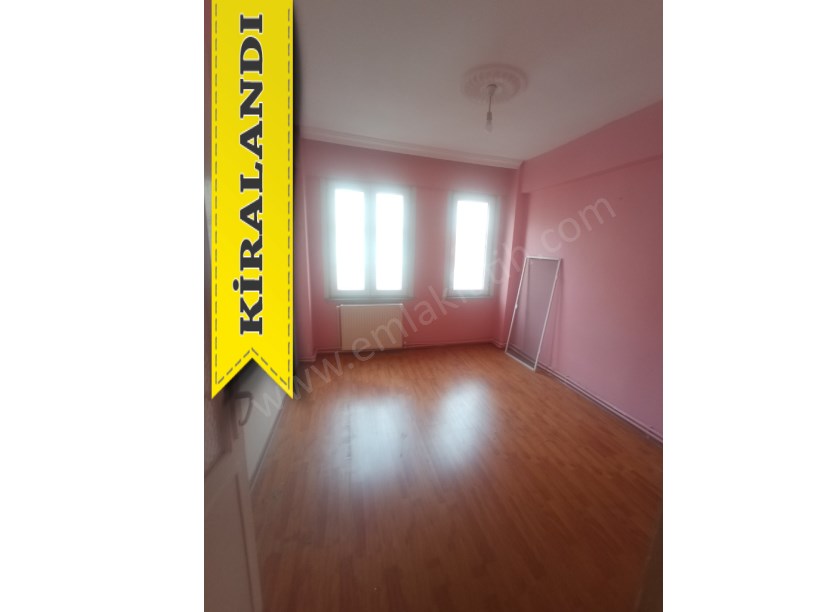 Kocamustafapaşa Kiralık Daire 25 Yıllık Genç 2+1 ( ESKİ PORTFÖY )