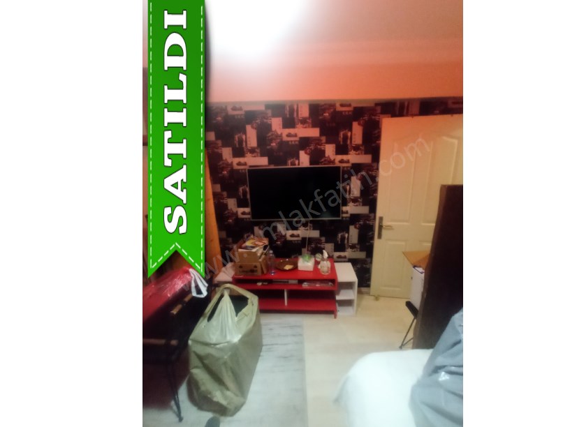 Kocamustafapaşa Meydan Yanı Genç Binada 2+1 ( ESKİ PORTFÖY )