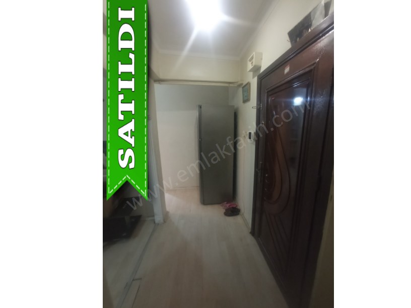 Kocamustafapaşa Meydan Yanı Genç Binada 2+1 ( ESKİ PORTFÖY )