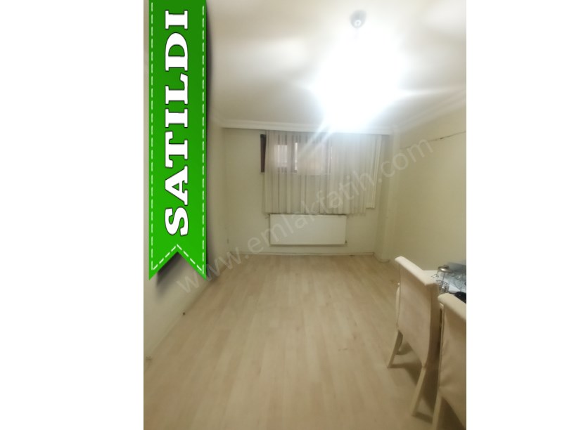 Kocamustafapaşa Meydan Yanı Genç Binada 2+1 ( ESKİ PORTFÖY )