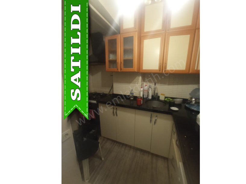 Kocamustafapaşa Meydan Yanı Genç Binada 2+1 ( ESKİ PORTFÖY )