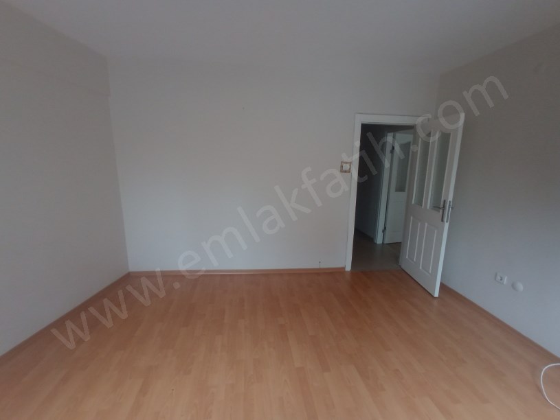 Kocamustafapaşa Kiralık Daire Marmara Cad 2+1 ( ESKİ PORTFÖY )