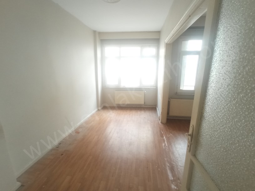 Kocamustafapaşa Kiralık Daire İzci Türk Sk 2+1 ( ESKİ PORTFÖY )
