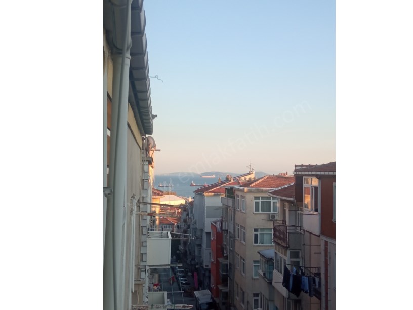 Kocamustafapaşa Kiralık 3+1 Daire Full Yapılı Temiz 4.kat