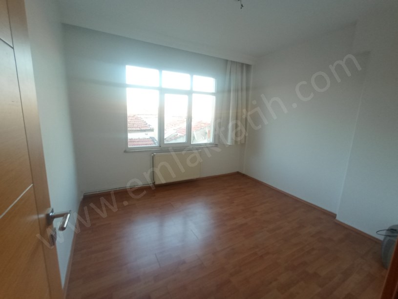 Kocamustafapaşa Kiralık 3+1 Daire Full Yapılı Temiz 4.kat