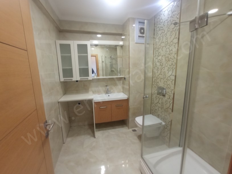 Kocamustafapaşa Kiralık 3+1 Daire Full Yapılı Temiz 4.kat