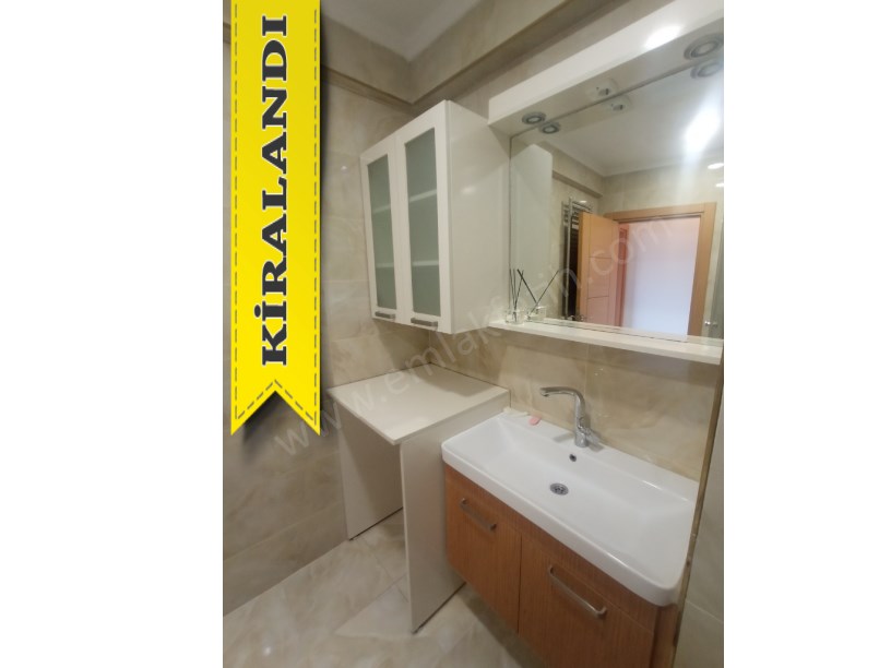 Kocamustafapaşa Kiralık 3+1 Daire Full Yapılı ( ESKİ PORTFÖY )