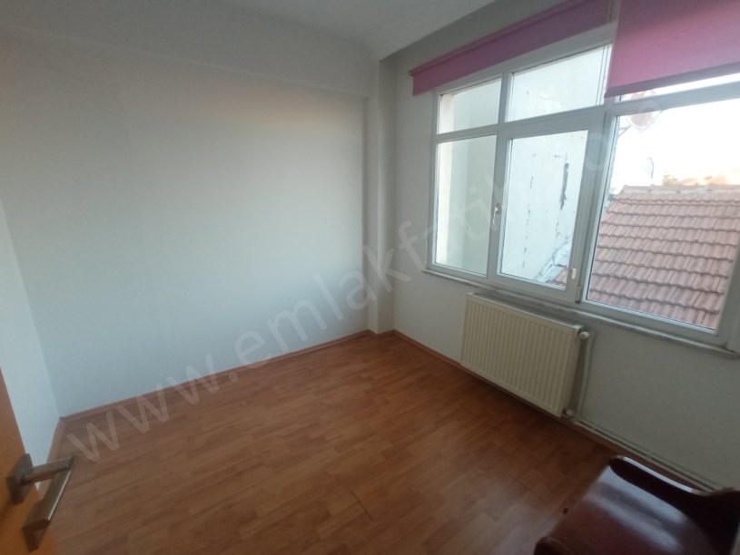 Kocamustafapaşa Kiralık 3+1 Daire Full Yapılı ( ESKİ PORTFÖY )