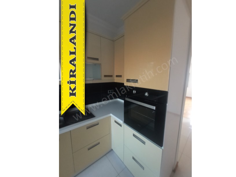 Kocamustafapaşa Kiralık 3+1 Daire Full Yapılı ( ESKİ PORTFÖY )