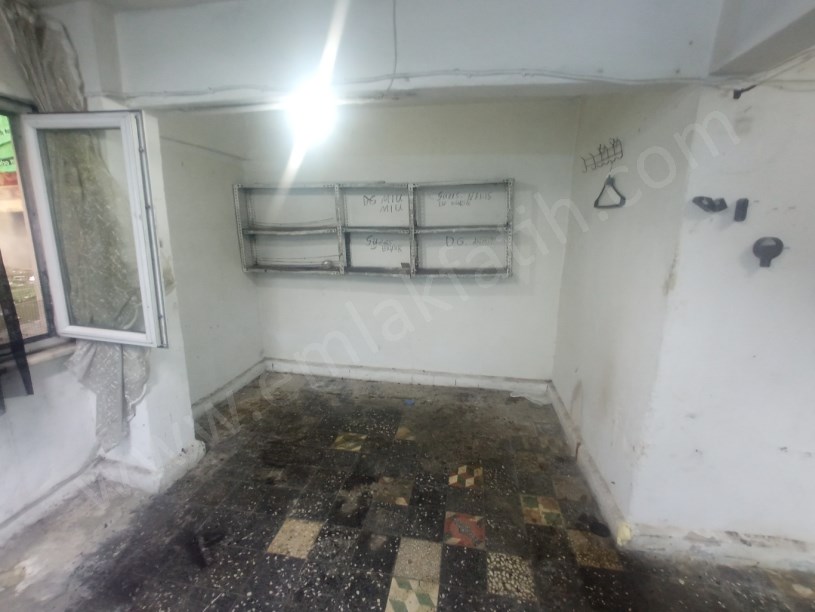 Kocamustafapaşa Kiralık Atölye Dükkan  Depo 80 m2   Yarı Bodrum