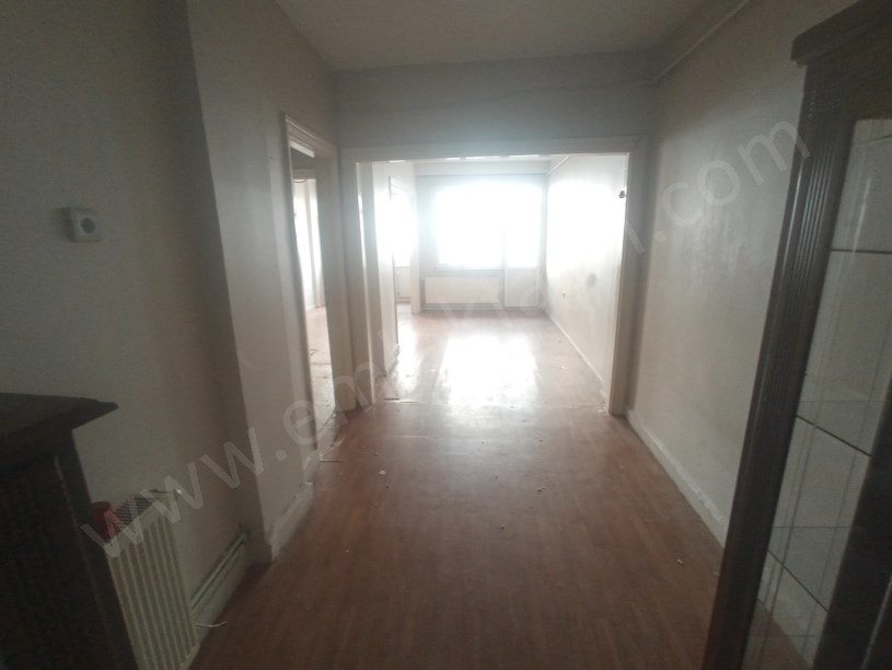 Kocamustafapaşa İzci Türk Sokak Kiralık 2+1 Daire 3.kat