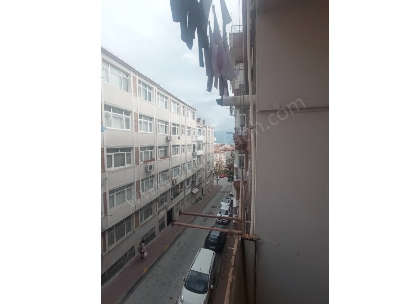 Kocamustafapaşa İzci Türk Sokak Kiralık 2+1 Daire 3.kat