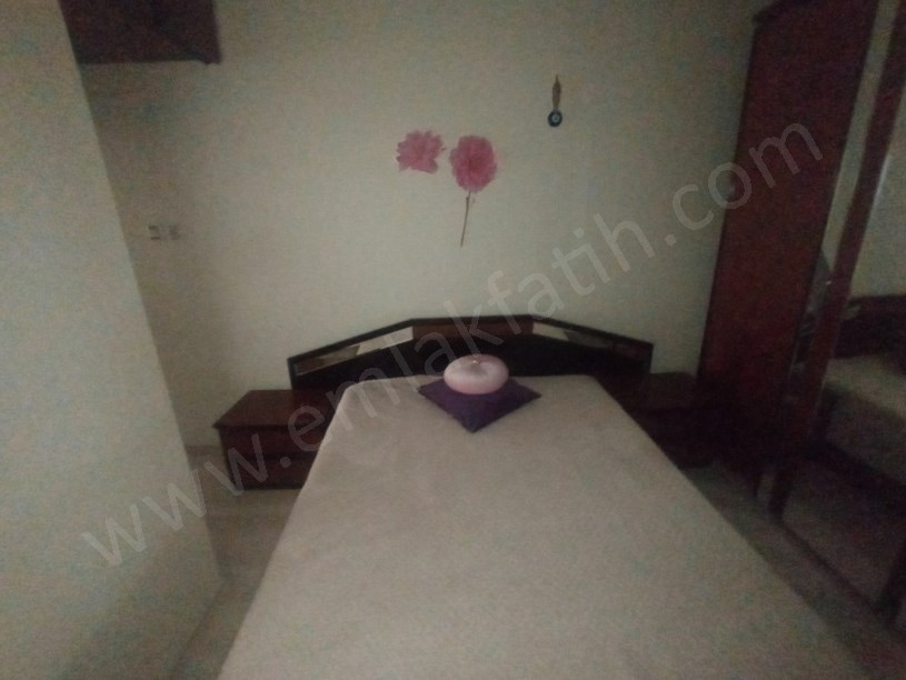 Kocamustafapaşa Kiralık Daire Eşyalı 2+1 95m² 2.Kat Kombili Çift Cepheli