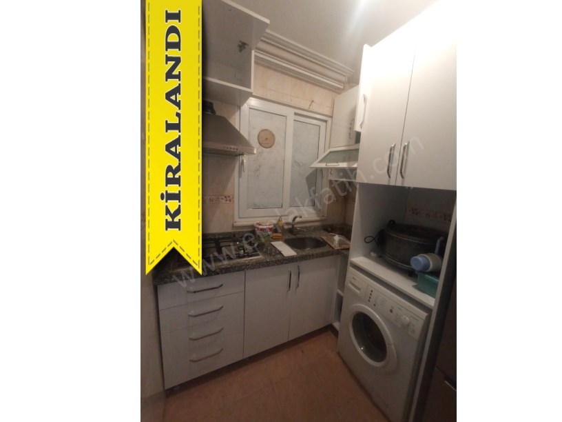 Kocamustafapaşa Kiralık Daire Eşyalı 1+1 55m² Yüksek Giriş ( ESKİ PORTFÖY )