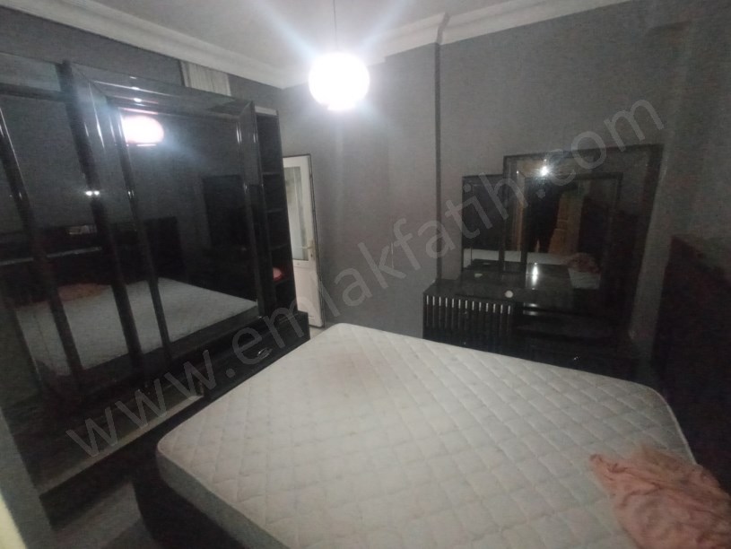 Kocamustafapaşa Kiralık Daire Eşyalı 1+1 55m² Yüksek Giriş ( ESKİ PORTFÖY )