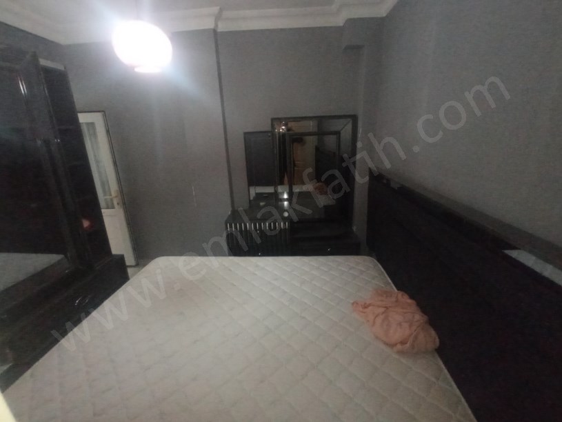 Kocamustafapaşa Kiralık Daire Eşyalı 1+1 55m² Yüksek Giriş ( ESKİ PORTFÖY )