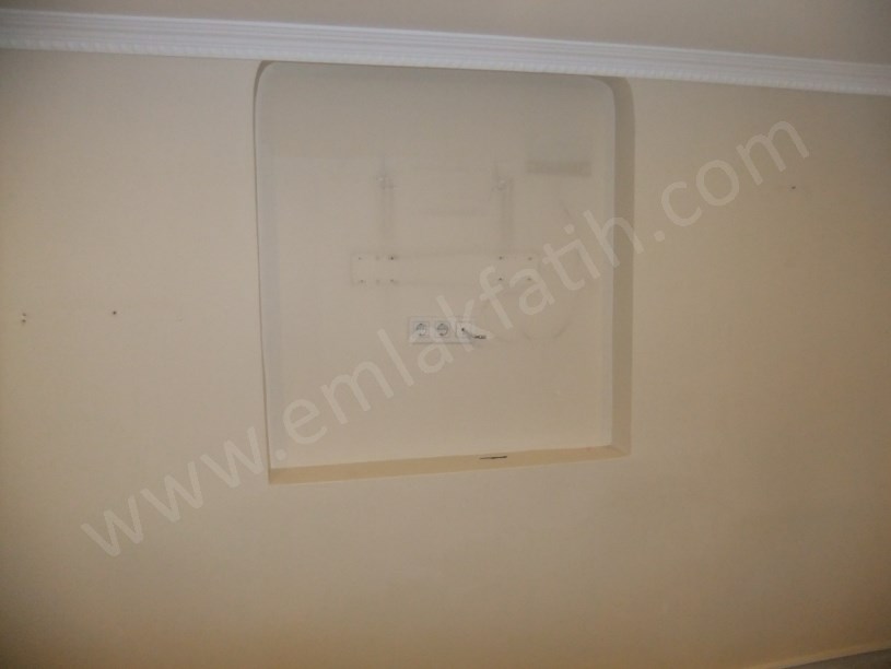 K.M.PAŞA DEMİRCİ OSMAN SOKAKTA 4 KATLI MÜSTAKİL EV ( ESKİ PORTFÖY )