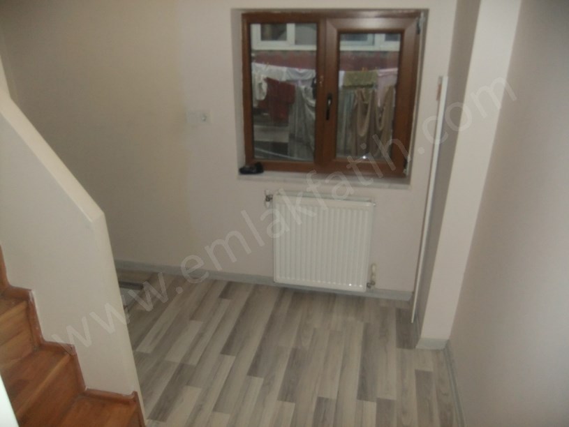 K.M.PAŞA DEMİRCİ OSMAN SOKAKTA 4 KATLI MÜSTAKİL EV