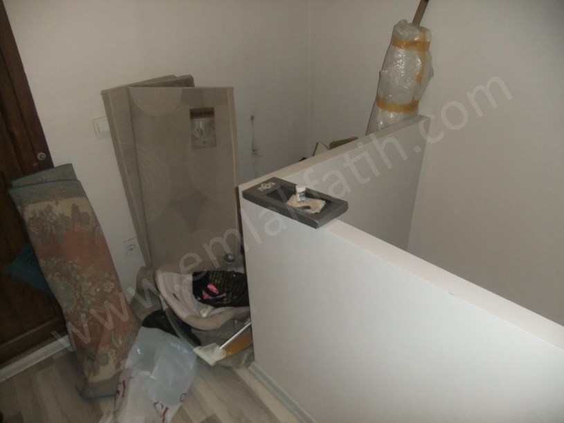 K.M.PAŞA DEMİRCİ OSMAN SOKAKTA 4 KATLI MÜSTAKİL EV