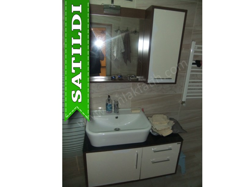 K.M.PAŞA DEMİRCİ OSMAN SOKAKTA 4 KATLI MÜSTAKİL EV