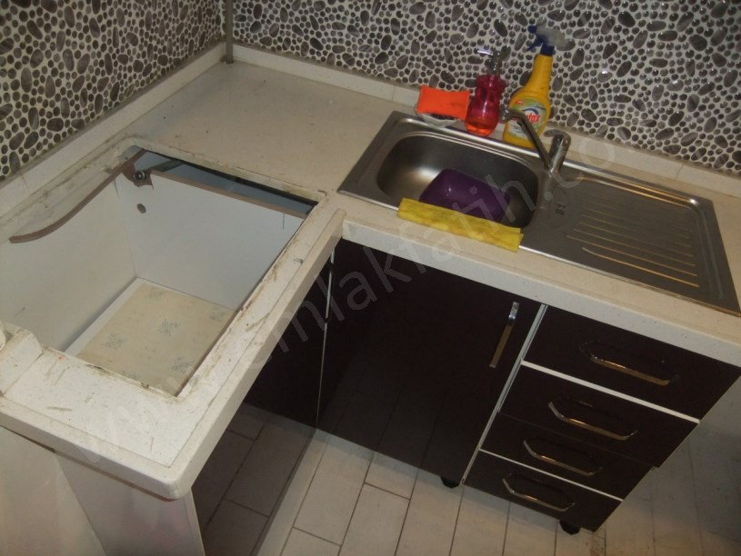 K.M.PAŞA DEMİRCİ OSMAN SOKAKTA 4 KATLI MÜSTAKİL EV