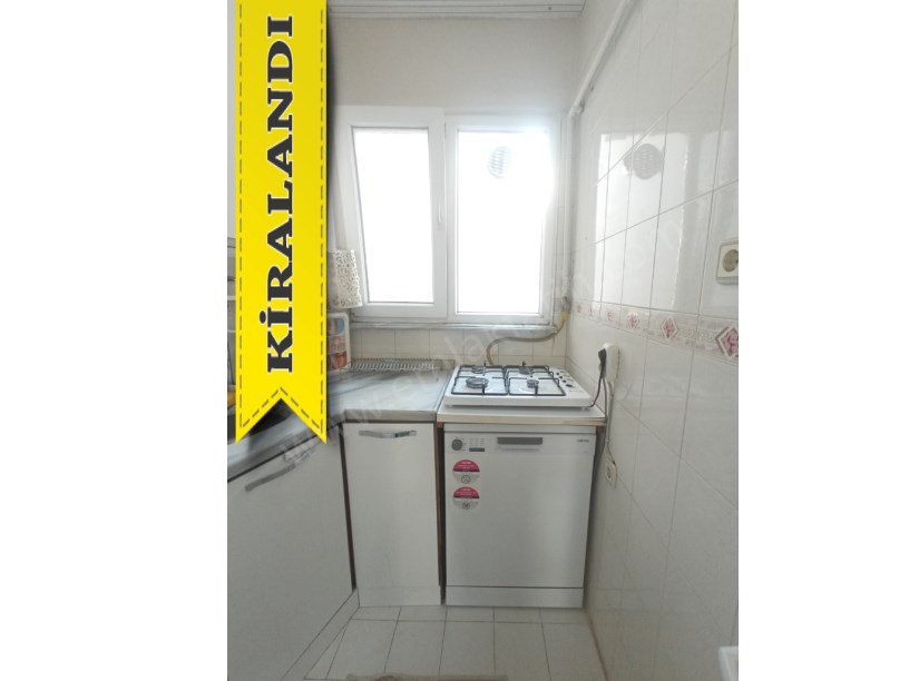 Cerrahpaşa Ana Cadde Üzeri Eşyalı 2+1 75m² 3.Kat Daire
