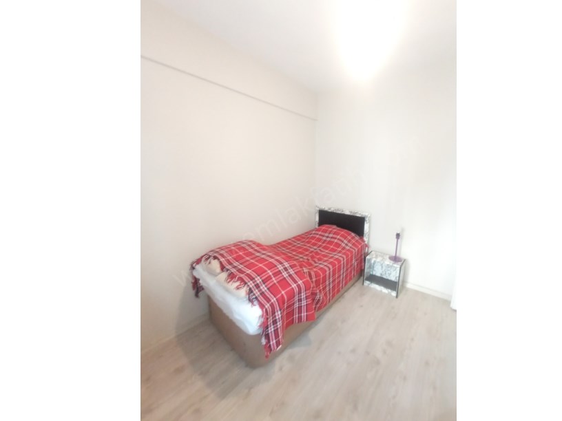 Ana Cadde Üzeri Eşyalı 2+1 75m² 3.Kat Daire