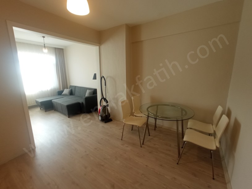 Ana Cadde Üzeri Eşyalı 2+1 75m² 3.Kat Daire