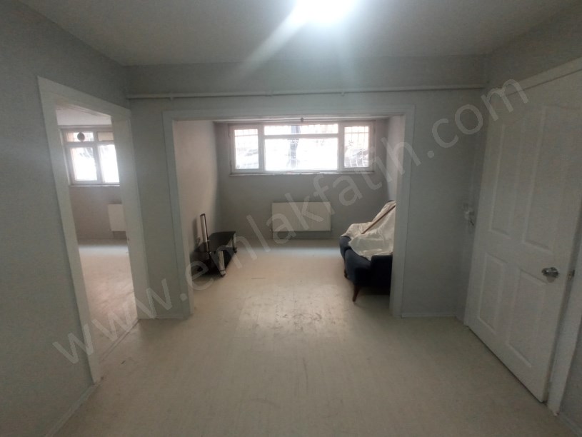 Kocamustafapaşa Balta Sokak Kiralık 2+1 Daire  ( ESKİ PORTFÖY )