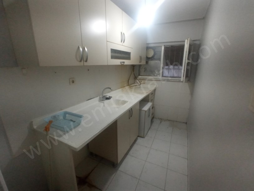 Kocamustafapaşa Balta Sokak Kiralık 2+1 Daire  ( ESKİ PORTFÖY )