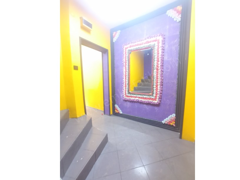 FATİH EMLAKTAN ANA CADDE ÜZERİ 4 KATLI FIRSAT DÜKKAN