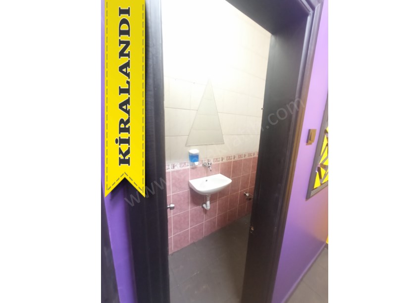 FATİH EMLAKTAN ANA CADDE ÜZERİ 4 KATLI FIRSAT DÜKKAN