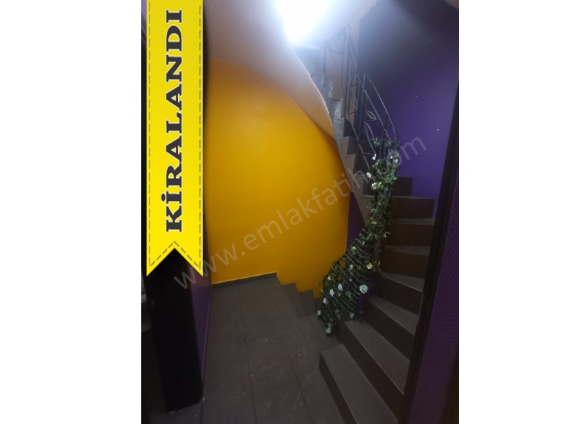 FATİH EMLAKTAN ANA CADDE ÜZERİ 4 KATLI FIRSAT DÜKKAN