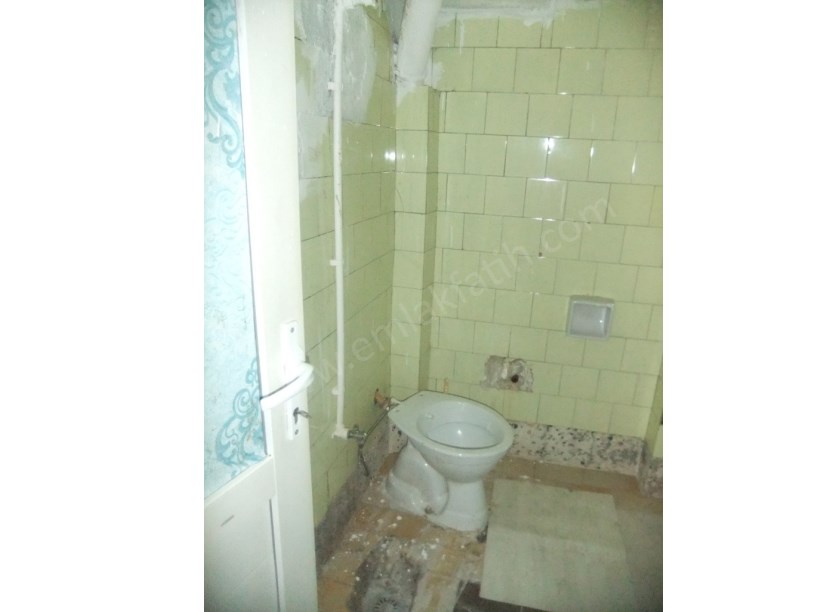 Kocamustafapaşa Nafız Gürman CAD Kiralık Eşyalı 1+1 Daire 