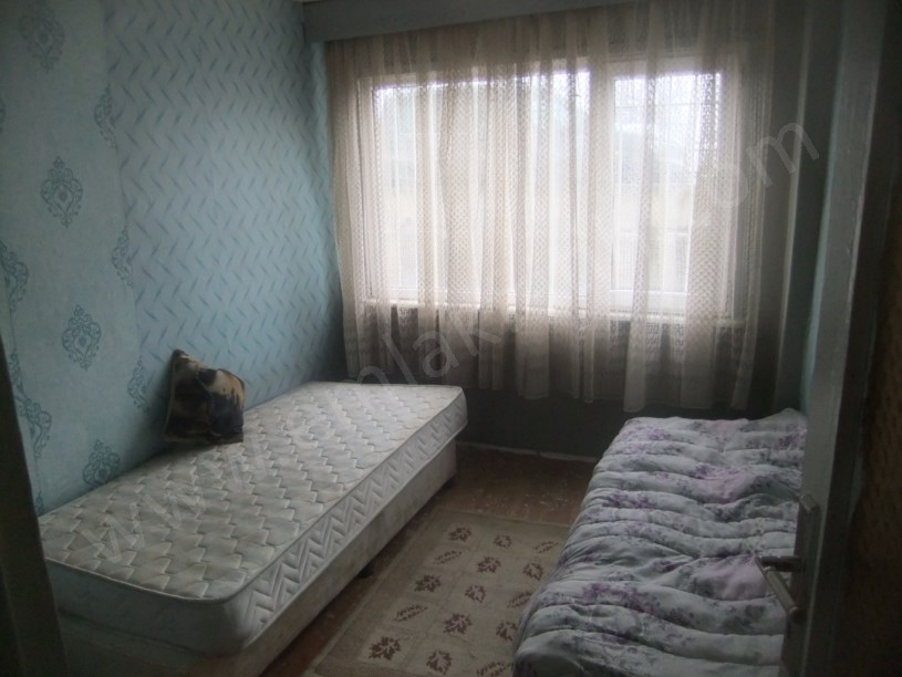 Kocamustafapaşa Nafız Gürman CAD Kiralık Eşyalı 1+1 Daire 