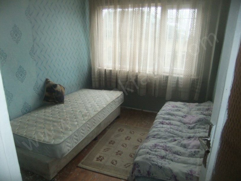 Kocamustafapaşa Nafız Gürman CAD Kiralık Eşyalı 1+1 Daire 