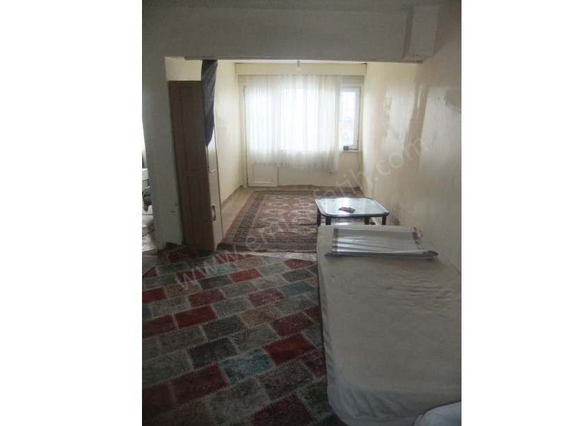 Kocamustafapaşa Nafız Gürman CAD Kiralık Eşyalı 1+1 Daire 