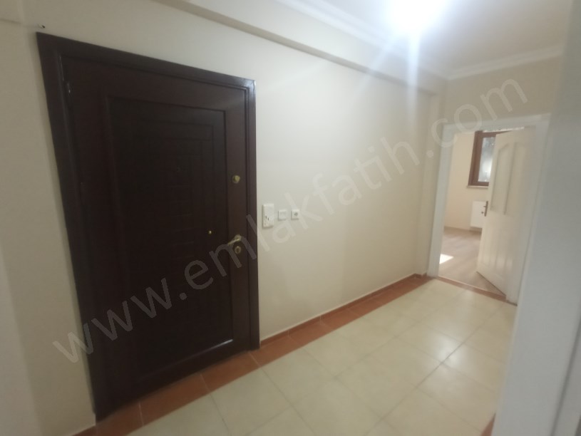 Kocamustafapaşa Genç Kiralık Daire 3+1  ( ESKİ PORTFÖY )