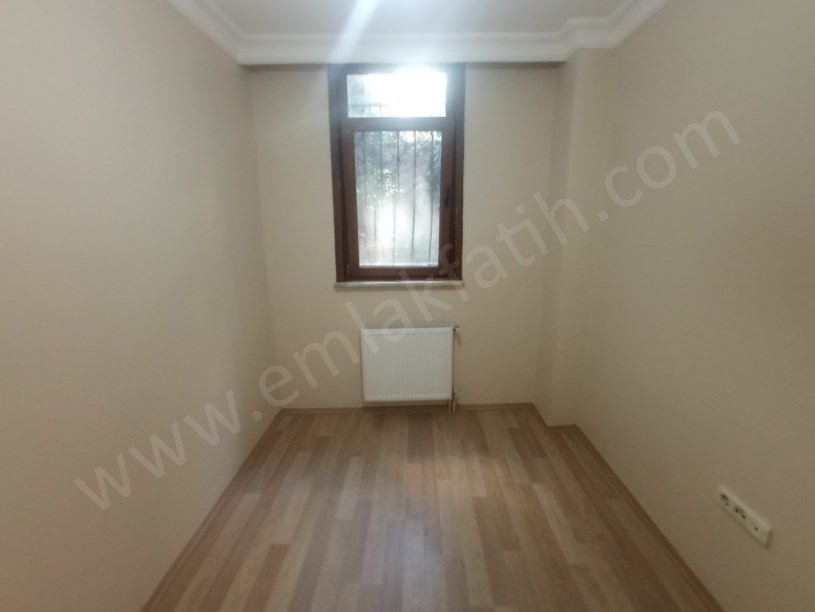 Kocamustafapaşa Genç Kiralık Daire 3+1  ( ESKİ PORTFÖY )