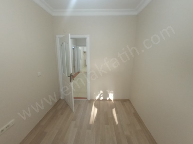 Kocamustafapaşa Genç Kiralık Daire 3+1  ( ESKİ PORTFÖY )