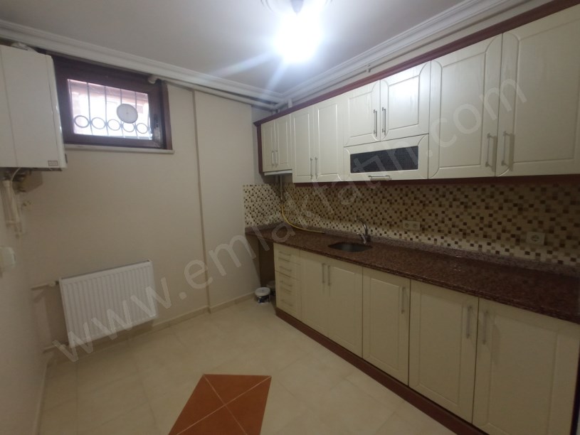 Kocamustafapaşa Genç Kiralık Daire 3+1  ( ESKİ PORTFÖY )