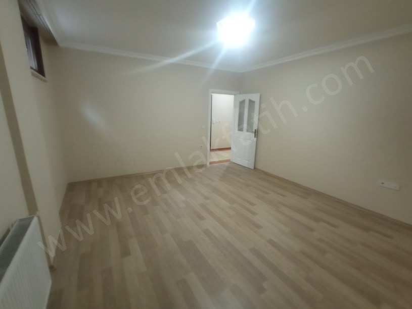 Kocamustafapaşa Genç Kiralık Daire 3+1  ( ESKİ PORTFÖY )