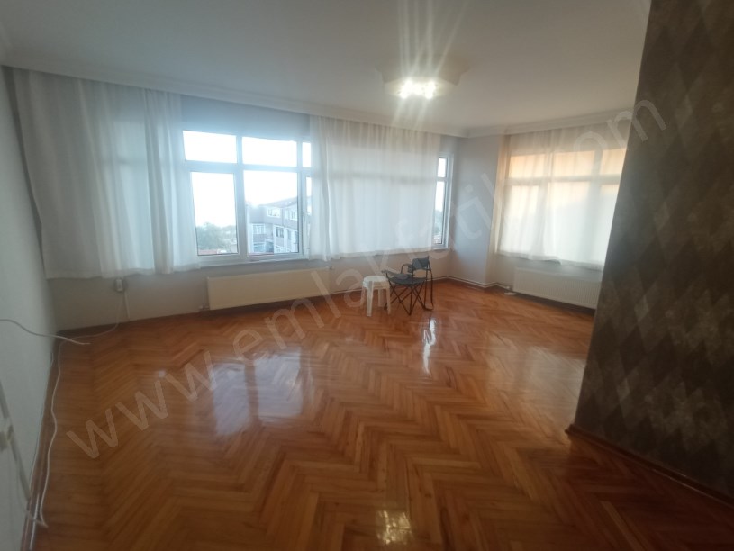 Kocamustafapaşa Kiralık Daire 3+1 Deniz Manzaralı